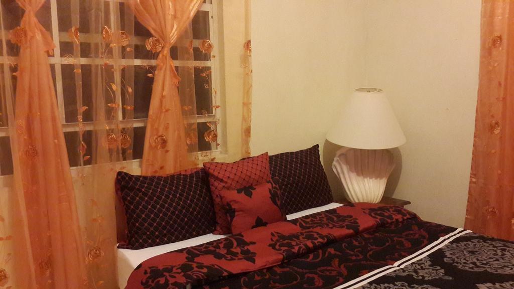 Haven House Apartments Christ Church Esterno foto